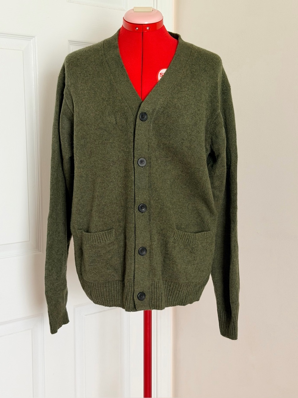 NWOT Uniqlo Wool Grandpa Cardigan Moss Green Oversized Unisex M S V-Neck Doen